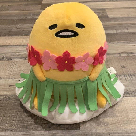 Sanrio Other - Gund/Sanrio Gudetama The Lazy Egg hula skirt with lei plush 11”
